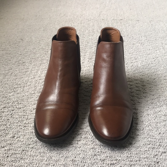Topshop Shoes - Topshop brown leather Chelsea ankle boots with low block heel